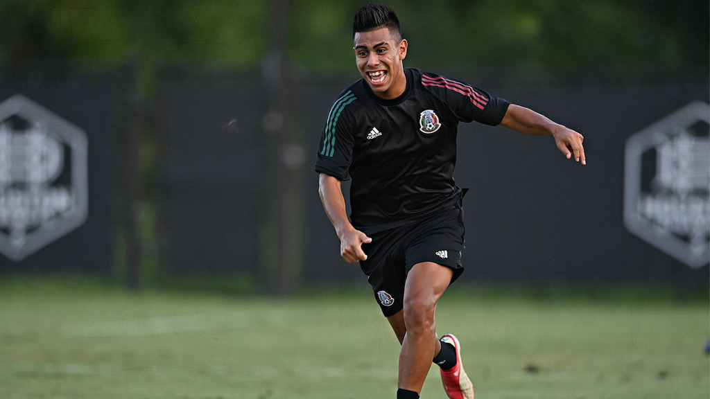 Efraín Álvarez, un futbolista que podría aportar en la Selección Mexicana