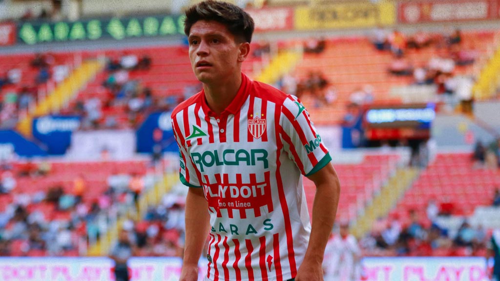 Jonathan González, se devalúa y busca equipo en Liga MX