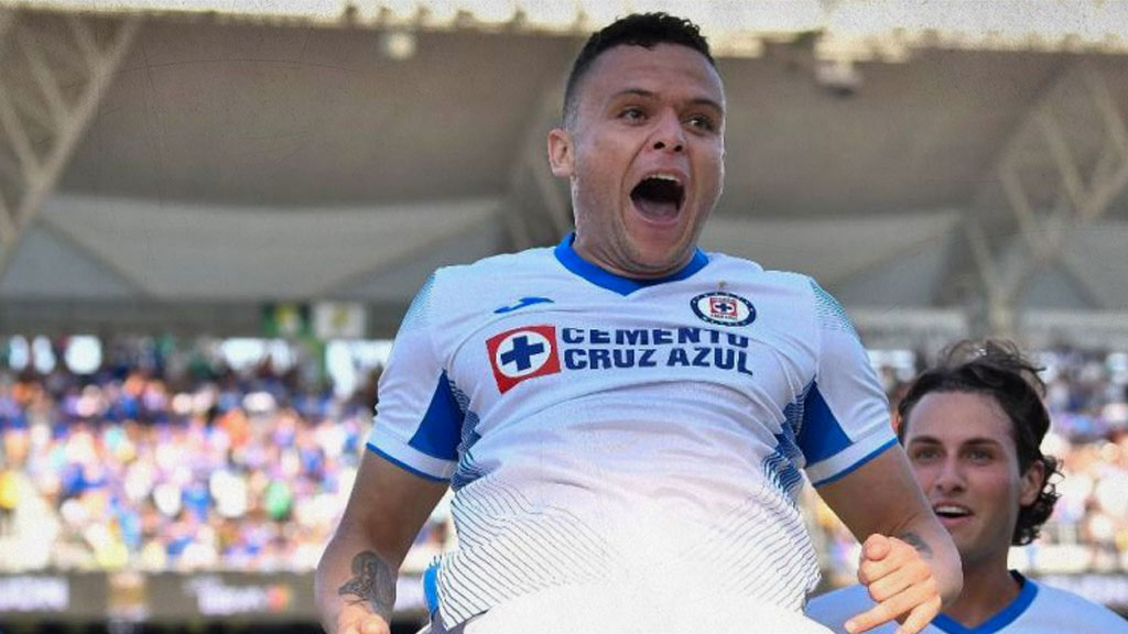 Jonathan Rodríguez podría salir de Cruz Azul para el Clausura 2022