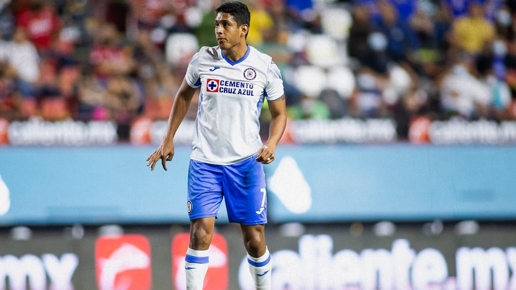 Luis Romo puede forzar su salida de Cruz Azul 