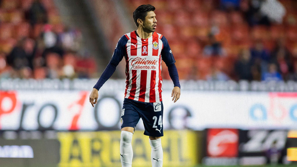 Oribe Peralta está prácticamente fuera de Chivas