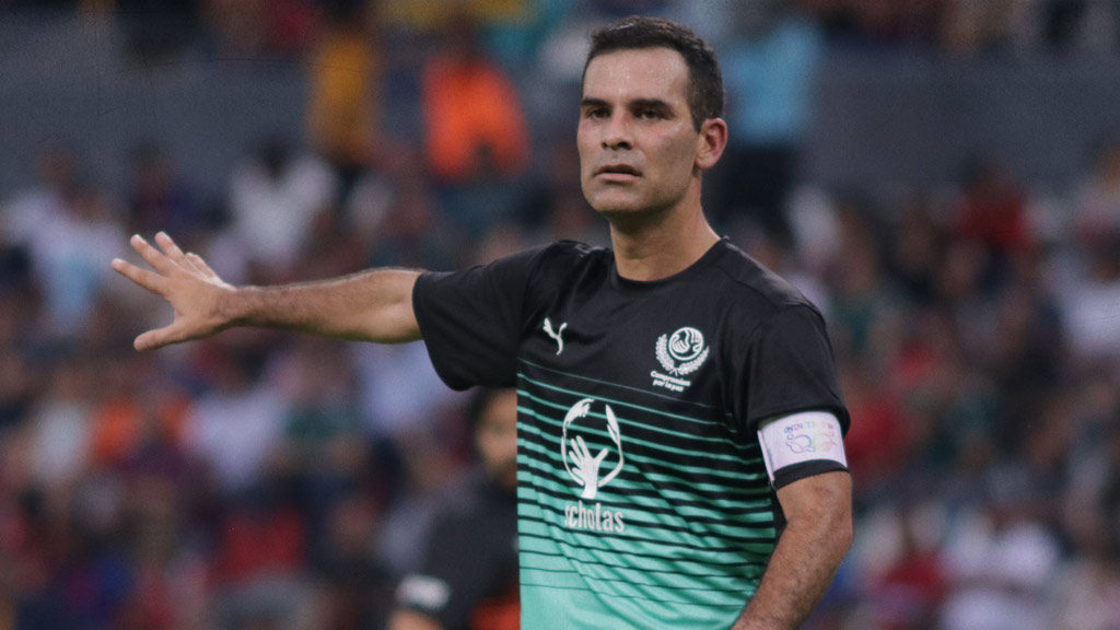 Rafael Márquez se prepara para dirigir en la Liga MX