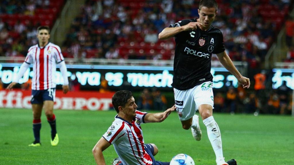 Sebastián Córdova en su etapa con Necaxa donde lo dirigió Marcelo Michel Leaño