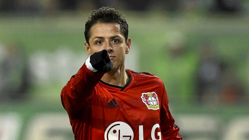 Chicharito se destacó en el Bayer Leverkusen