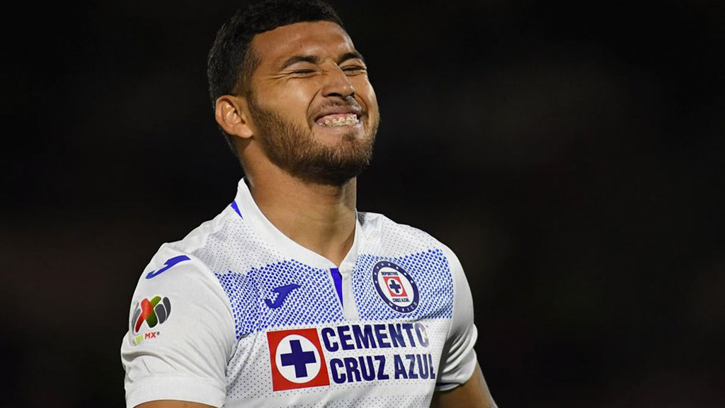 Cruz Azul busca acomodo a Juan Escobar, Bryan Angulo y Pol Fernández