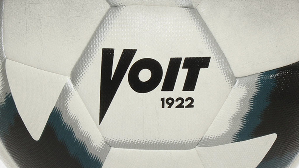 Liga MX presenta balón Voit para torneo Clausura 2022