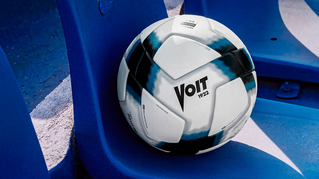 La presentación del nuevo balón se realizó en el Estadio Azulgrana 