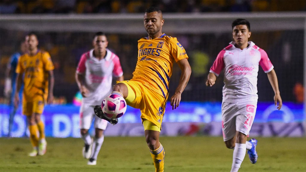 Rafael Carioca no convence en Tigres; Botafogo lo busca