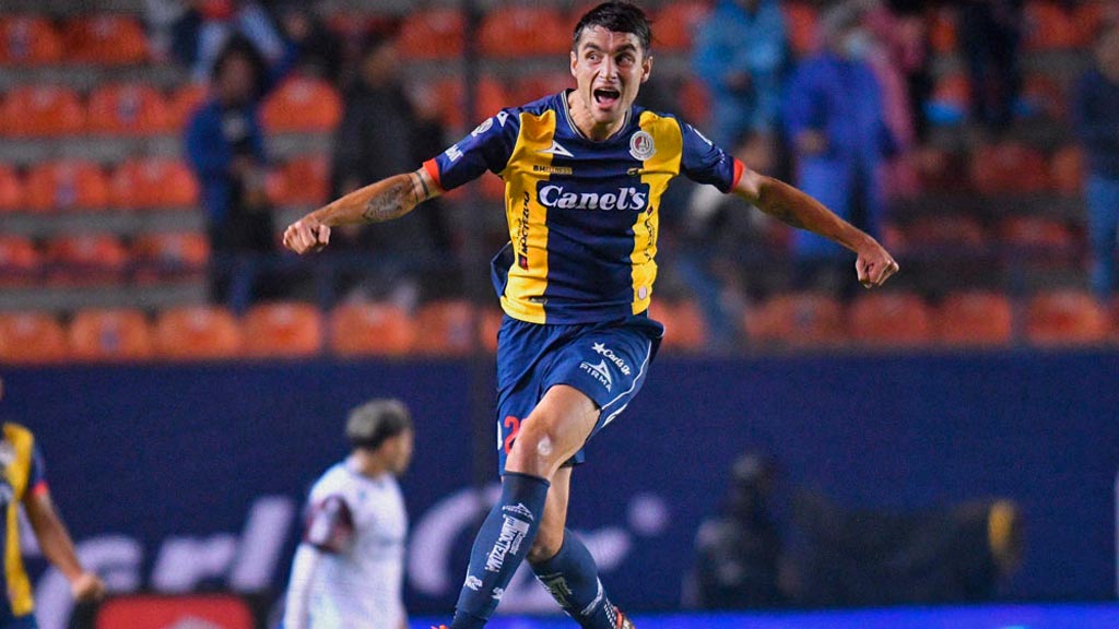 Unai Bilbao, defensa central que buscan en Cruz Azul