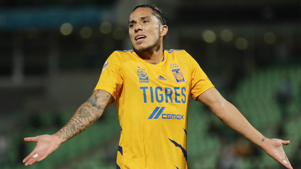 Carlos Salcedo tiene decidido irse de Tigres