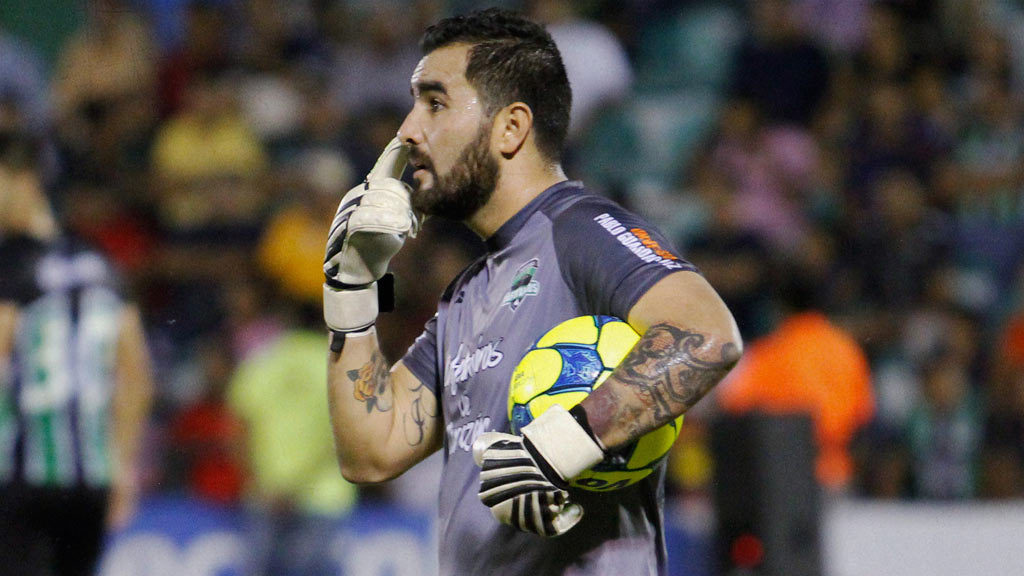Liborio Sánchez: Con Querétaro brilló, Chivas lo desapareció