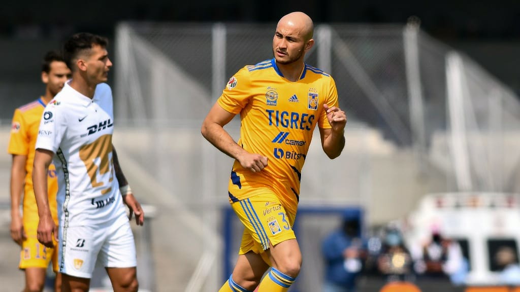 Pumas: Carlos González cantó himno universitario en CU, aunque ya está con Tigres