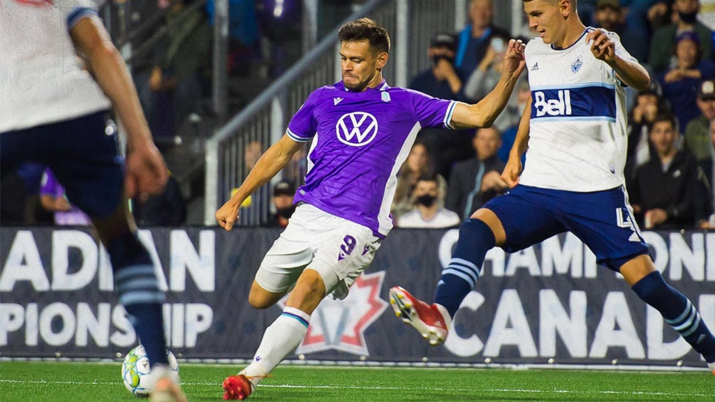 Alejandro Díaz, futbolista del Pacific FC