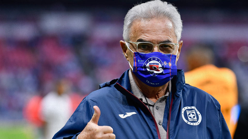 Álvaro Dávila se marcha del Cruz Azul