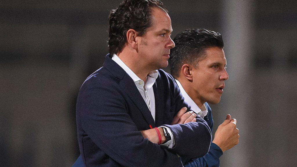 Santiago Baños y Diego Ramírez previo a un partido del América