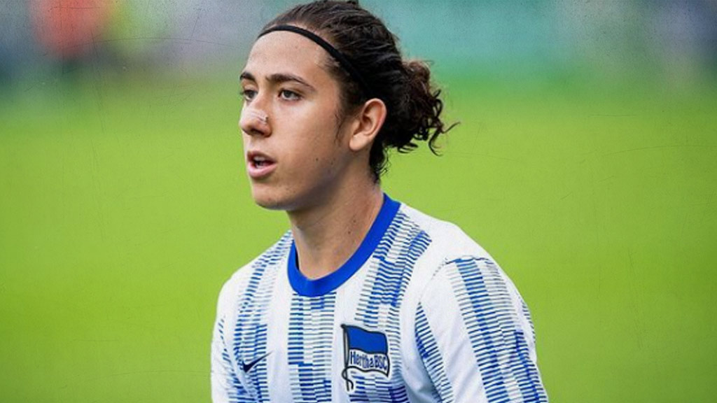 Joel Bustamante, futbolista con nacionalidad mexicana que milita en el Hertha Berlín de Alemania