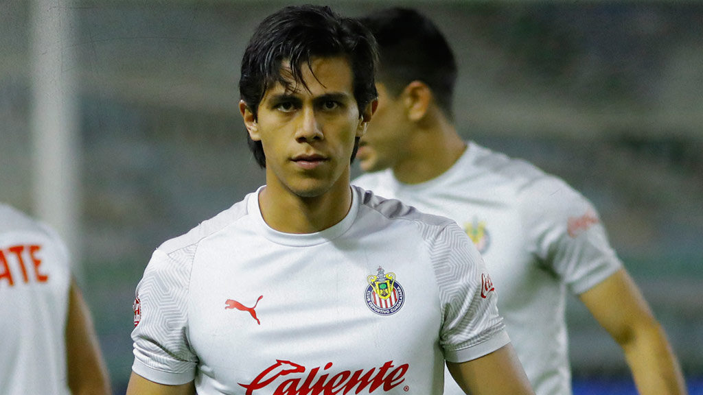 José Juan Macías se niega a volver con Chivas