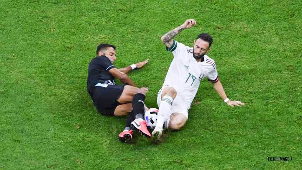 Selección Mexicana: Miguel Layún levanta la mano como solución