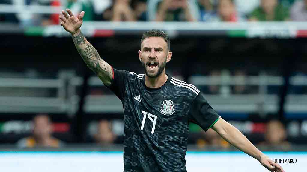 Selección Mexicana: Miguel Layún levanta la mano como solución