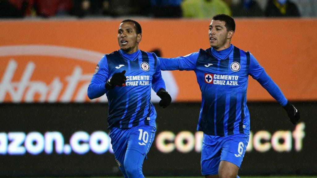 Cruz Azul: La emotiva razón detrás del abrazo de Rómulo Otero y Reynoso, tras su primer gol