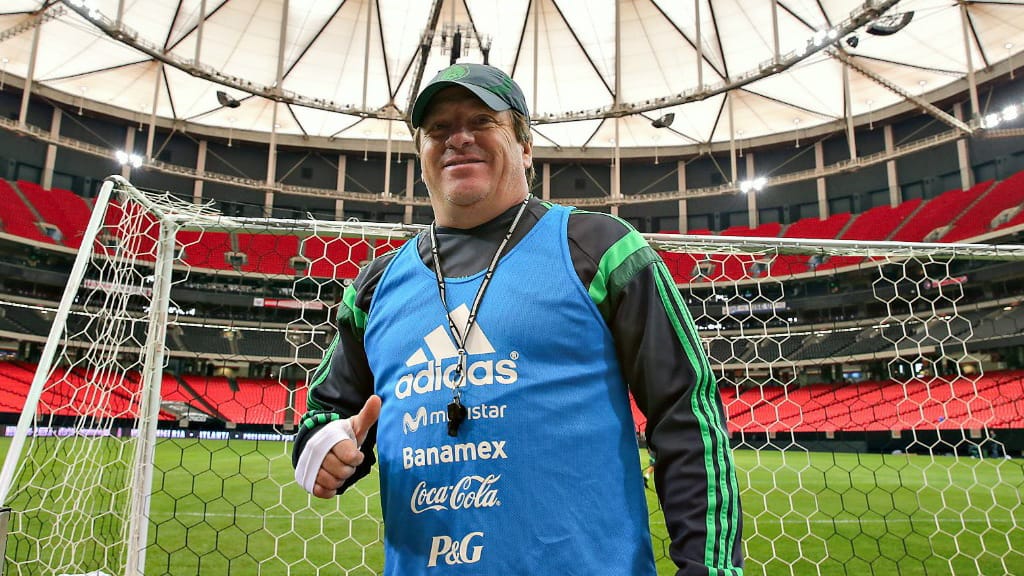 Miguel Herrera repite la formación que usó con México en el Brasil 2014 con Tigres