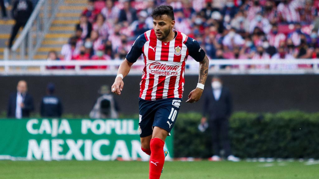 Alexis Vega ha dado un mensaje de tranquilidad a la afición de Chivas en el tema de su renovación