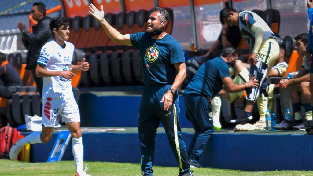 América: Te decimos quién es el cuerpo técnico interino para el Clausura 2022