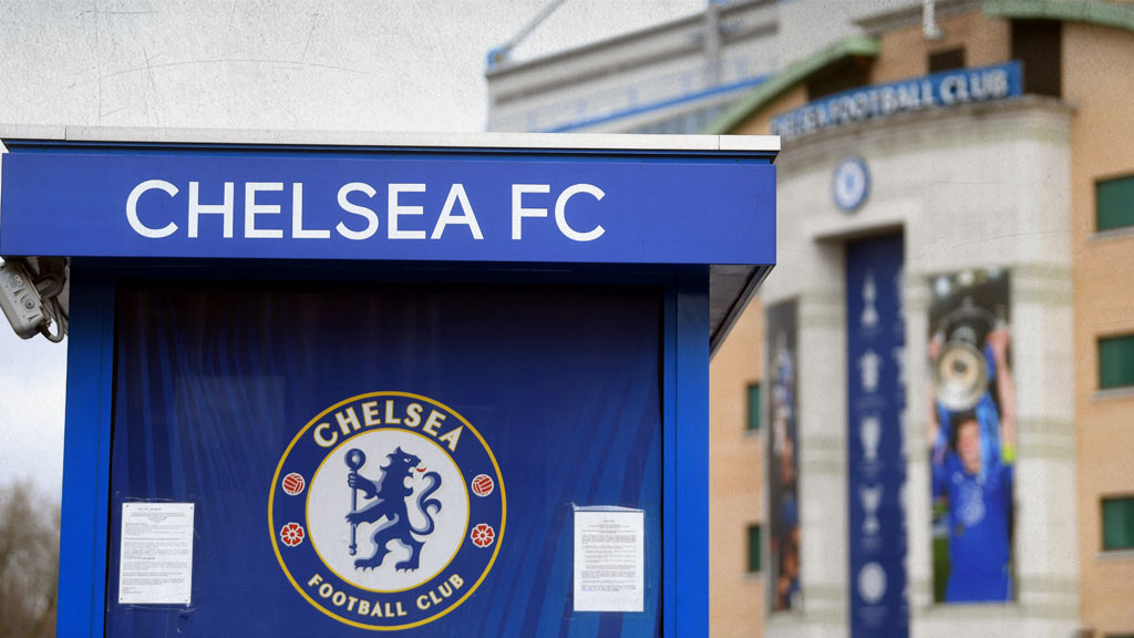 Chelsea estaría en venta ante los problemas de Roman Abramovich