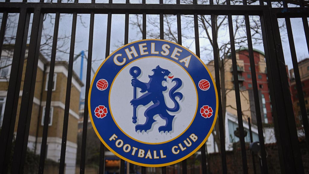 Chelsea está en venta; Roman Abramovich busca evitar problemas