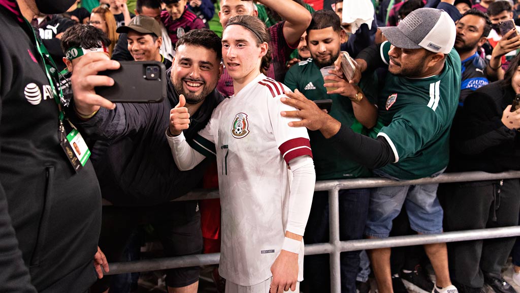 Marcelo Flores en su debut con la Selección Mexicana Mayor