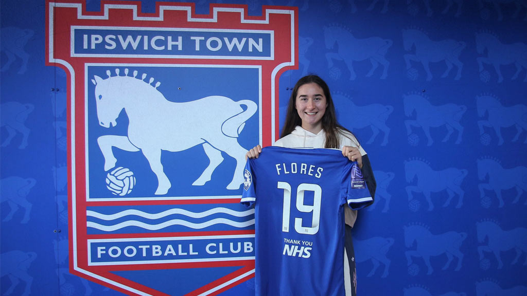 Mexicana Silvana Flores, ficha por Ipswich Town en Inglaterra