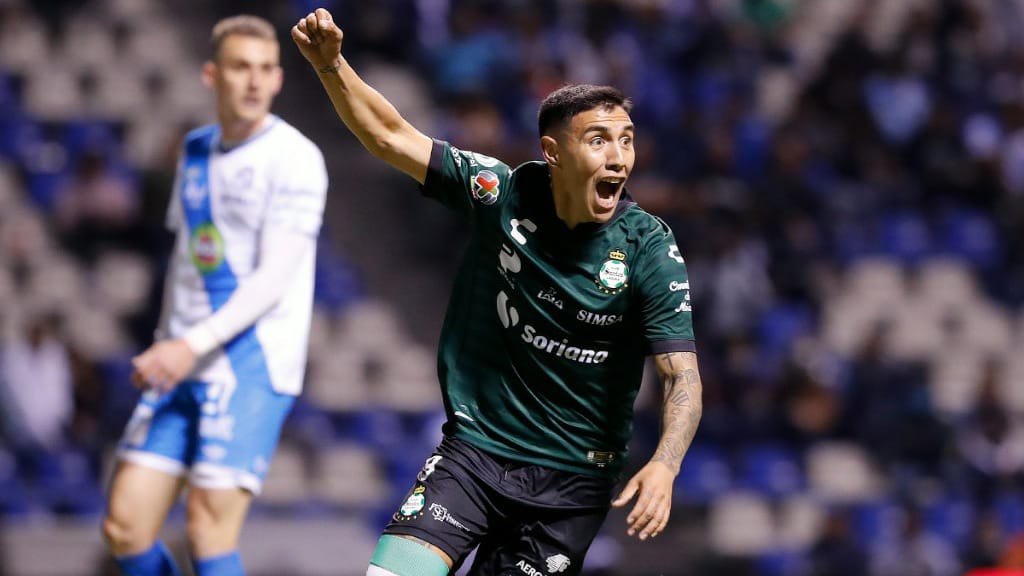 Leo Suárez ya superó con Santos todo lo que hizo en América