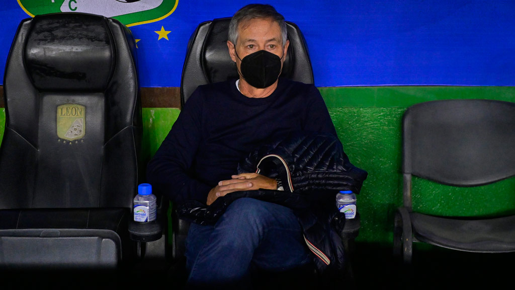 Ariel Holan tiene amplias posibilidades de llegar a la Selección de Chile