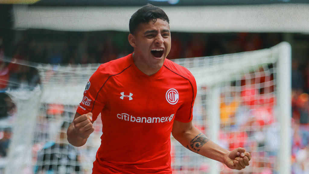 Toluca y Chivas: Los fichajes más caros entre los dos clubes