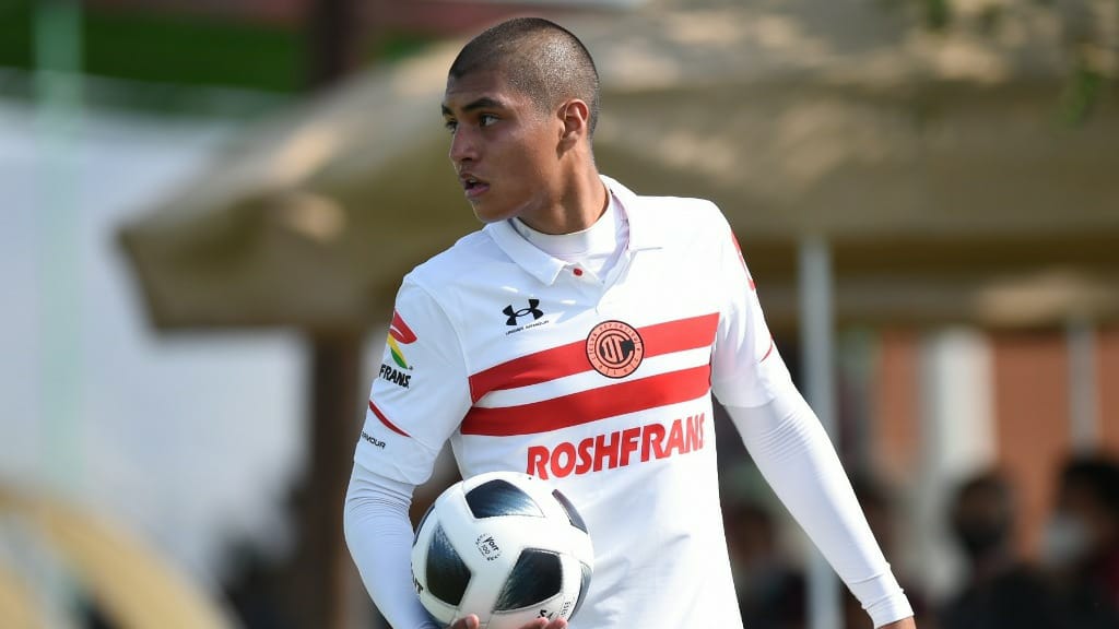 Toluca: Quién es Everardo López, central de 17 años que debutó en Liga MX