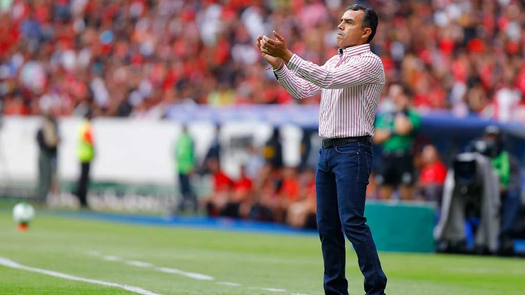 Chivas: El balance de Ricardo Cadena que hizo que se quedara como técnico del 'Rebaño'