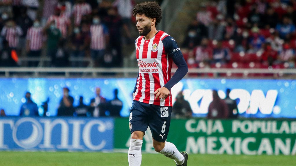 César Huerta, mal en Chivas y con números engañosos en Morelia y Mazatlán