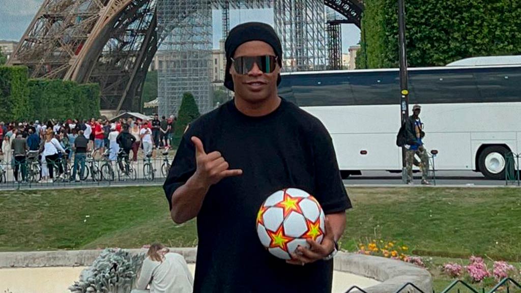 Entrevista a Ronaldinho: su amor por México, el PSG y Mbappé.