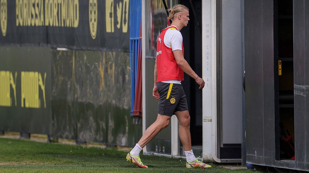 Erling Haaland se marcha del Borussia Dortmund con rumbo a Manchester