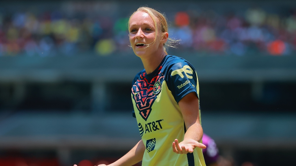Sarah Luebbert sigue demostrando su amor por América desde Estados Unidos
