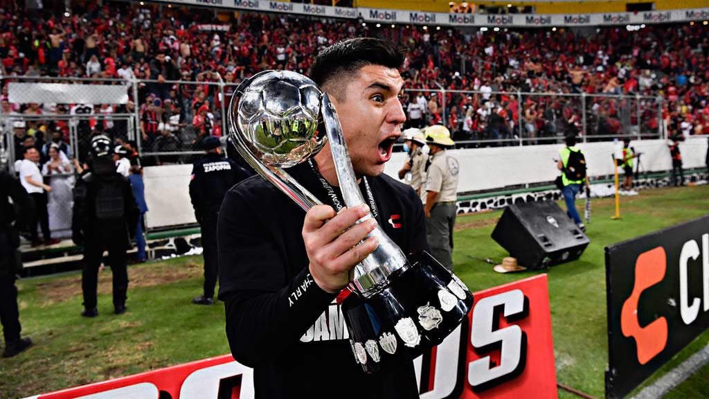 Jesús Angulo festejando el título de Liga MX con Atlas; ahora busca ganarlo con Tigres