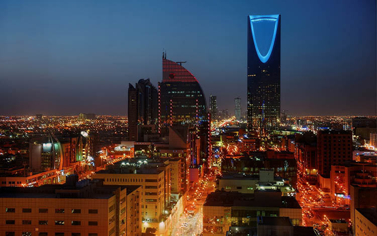 kingdom-centre-riyadh-saudi-arabia-skyscrapers-night