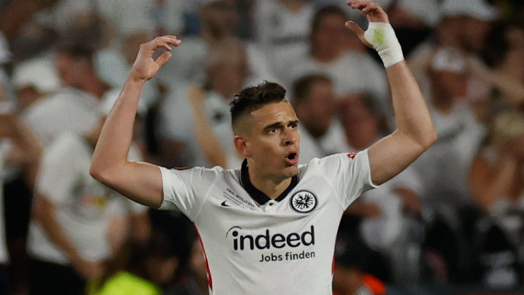 Rafael Santos Borré, el delantero que Monterrey no pudo pagar