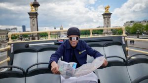 Ronaldinho, guía de turistas en París, durante la final de la UEFA Champions League 1