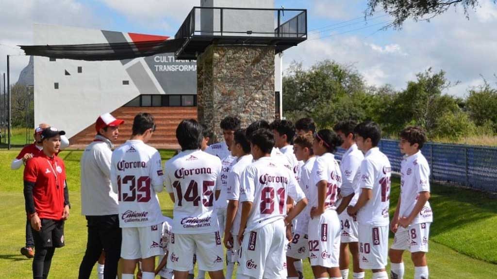 Conviértete en un profesional; CEICKOR te invita a vivir la experiencia de un jugador de primera división