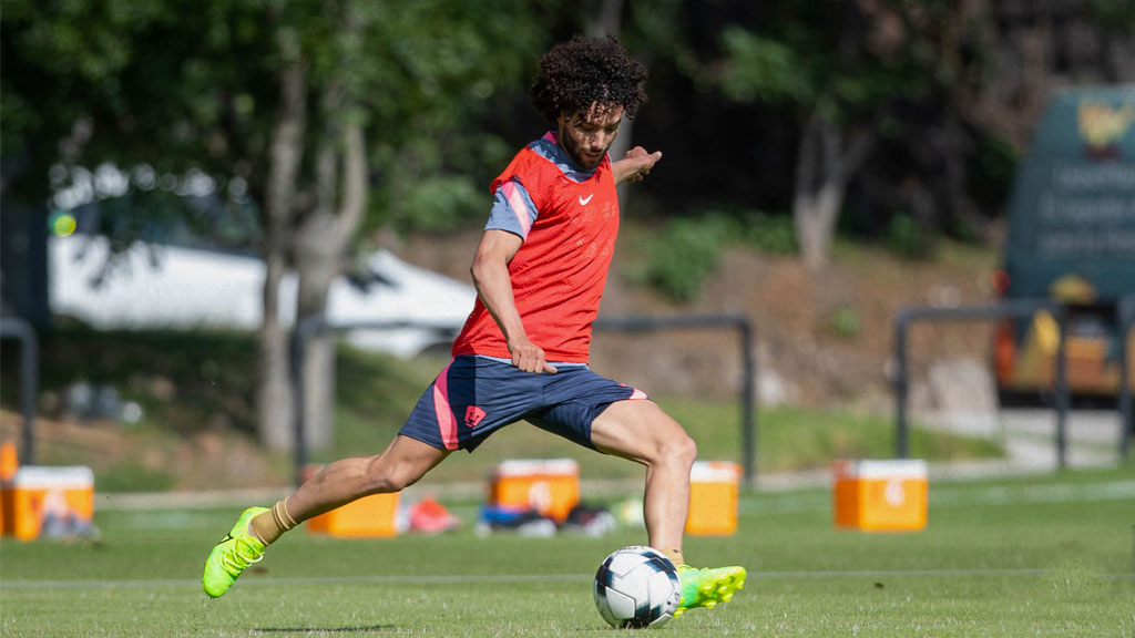 César Huerta será parte de los Pumas UNAM por los próximos tres años