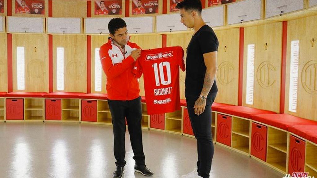 Diego Rigonato, el '10' que engañó al Toluca y Sinha