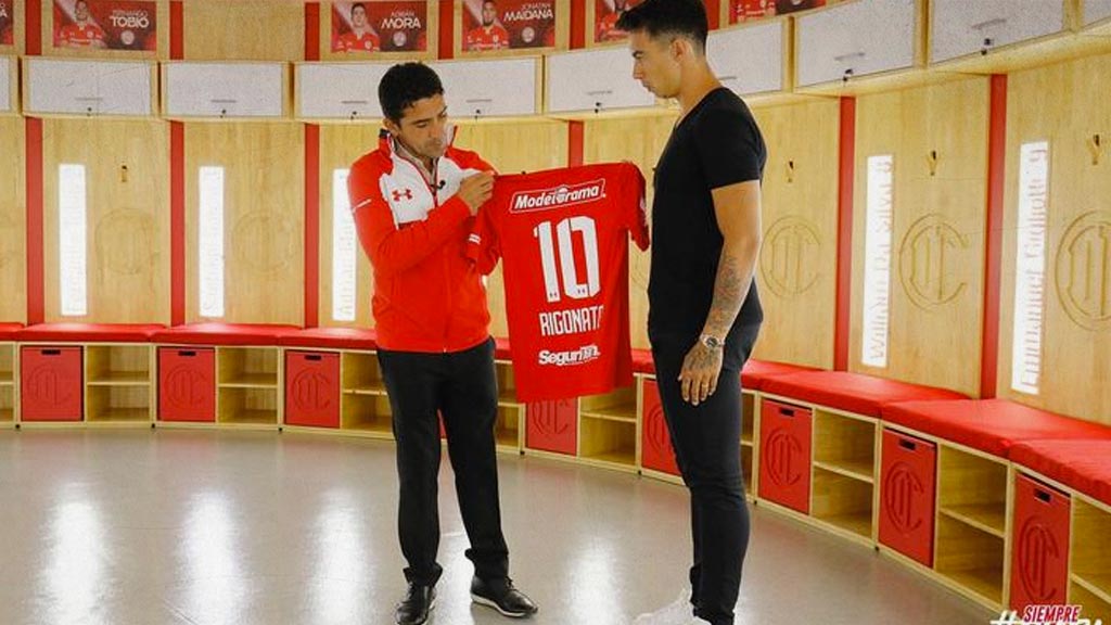 Diego Rigonato, el ’10’ que engañó al Toluca y Sinha