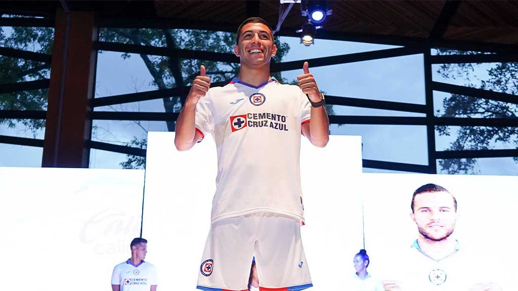 Cruz Azul jugará de negro para el Apertura 2022; ¿Cuándo fue la última ocasión que La Máquina juegó de este color? 1