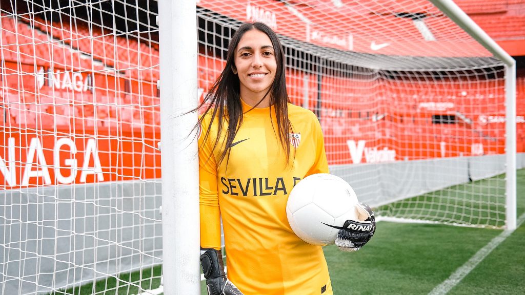 Itzel González se despide del Sevilla, ¿Su futuro está en la Liga MX Femenil?